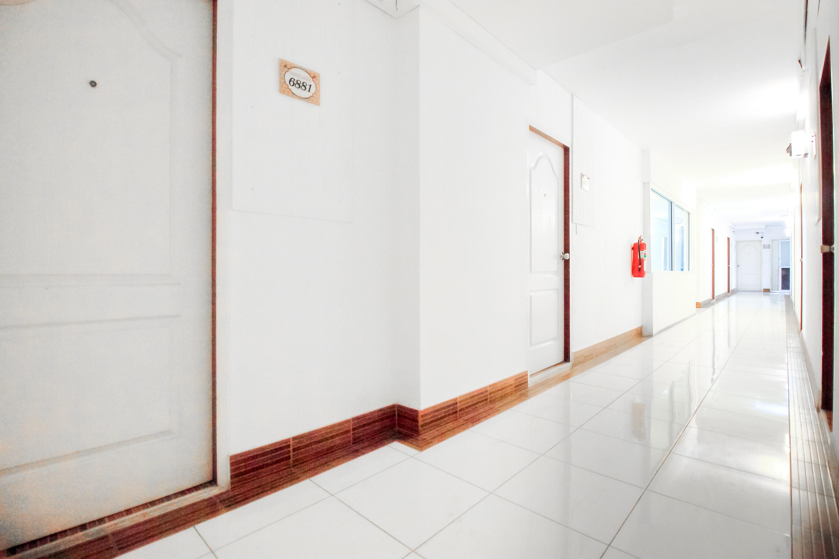 Capital O 411 Grandview Condo 15 Бангкок Экстерьер фото