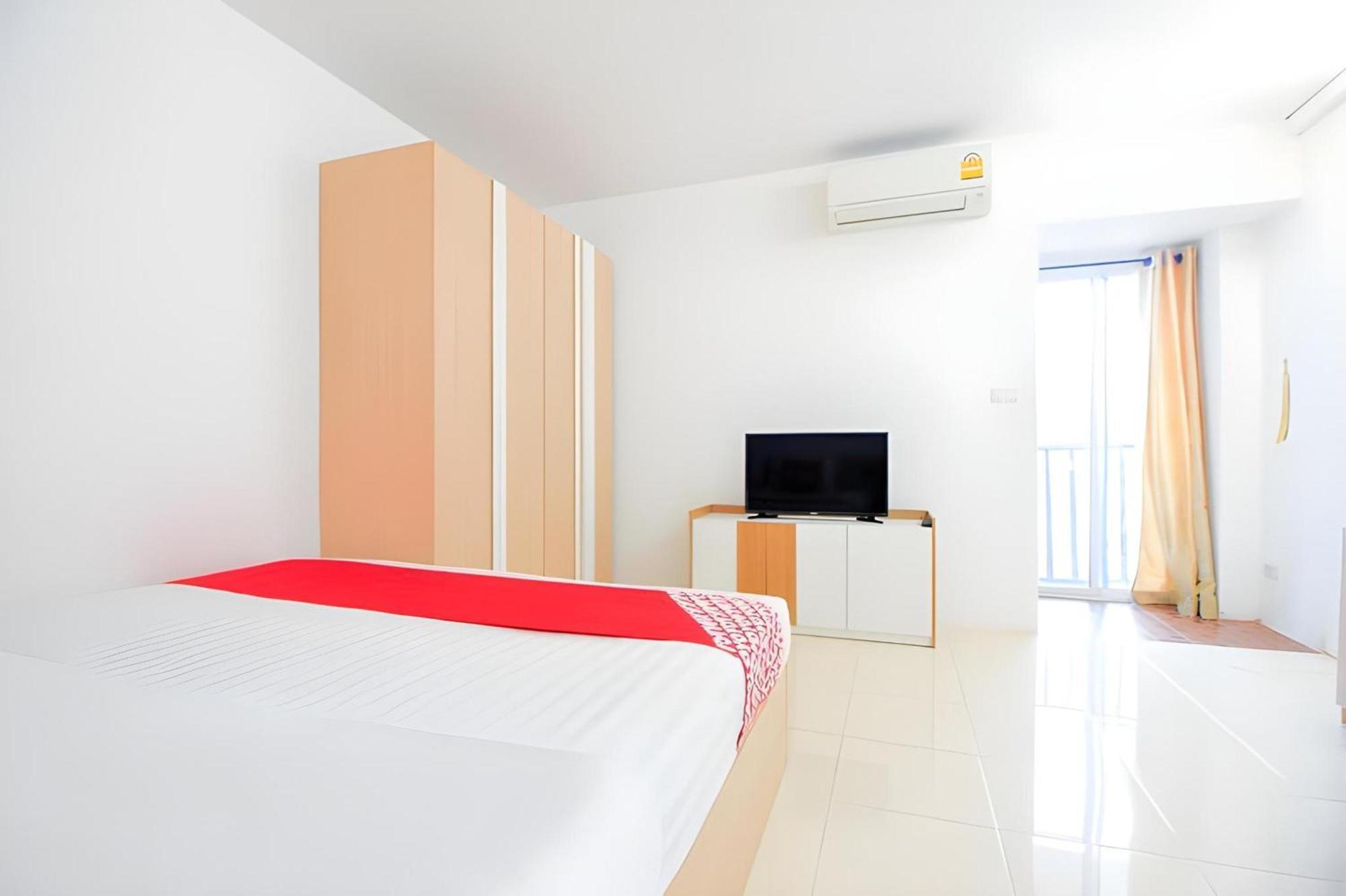 Capital O 411 Grandview Condo 15 Бангкок Экстерьер фото