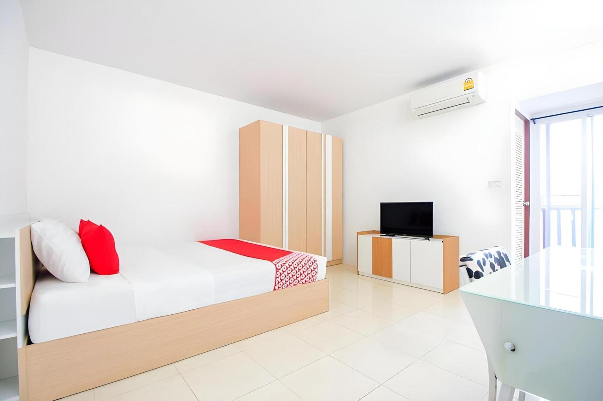 Capital O 411 Grandview Condo 15 Бангкок Экстерьер фото